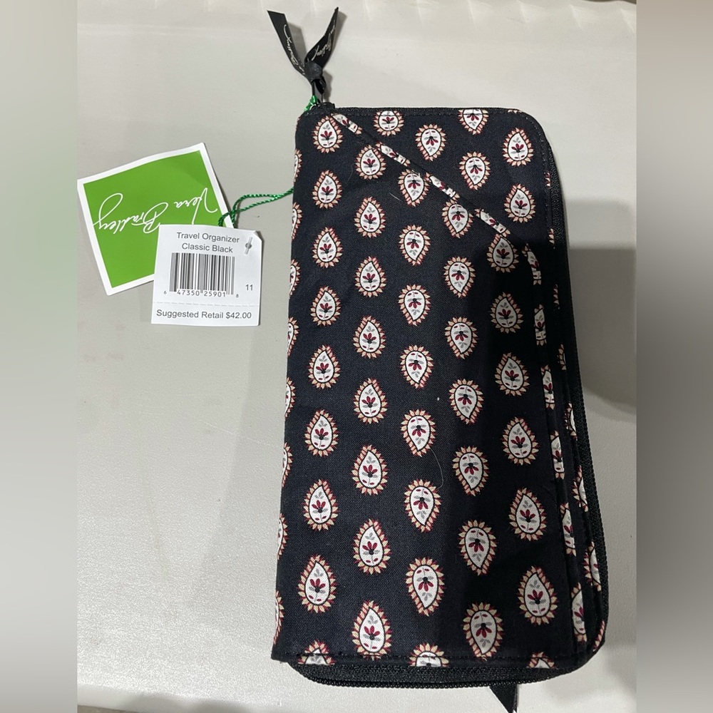 NWT Vera Bradley travel organizer classic black
